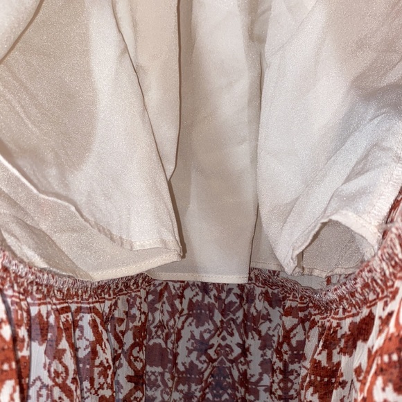 Long Sleeve Patterned Dress - LARGE - Picture 6 of 7